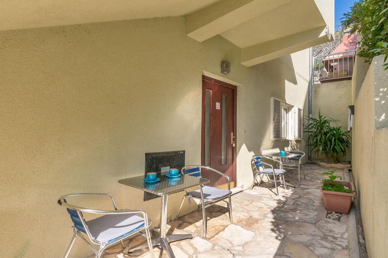 Apartments Mara Duce Exterior photo